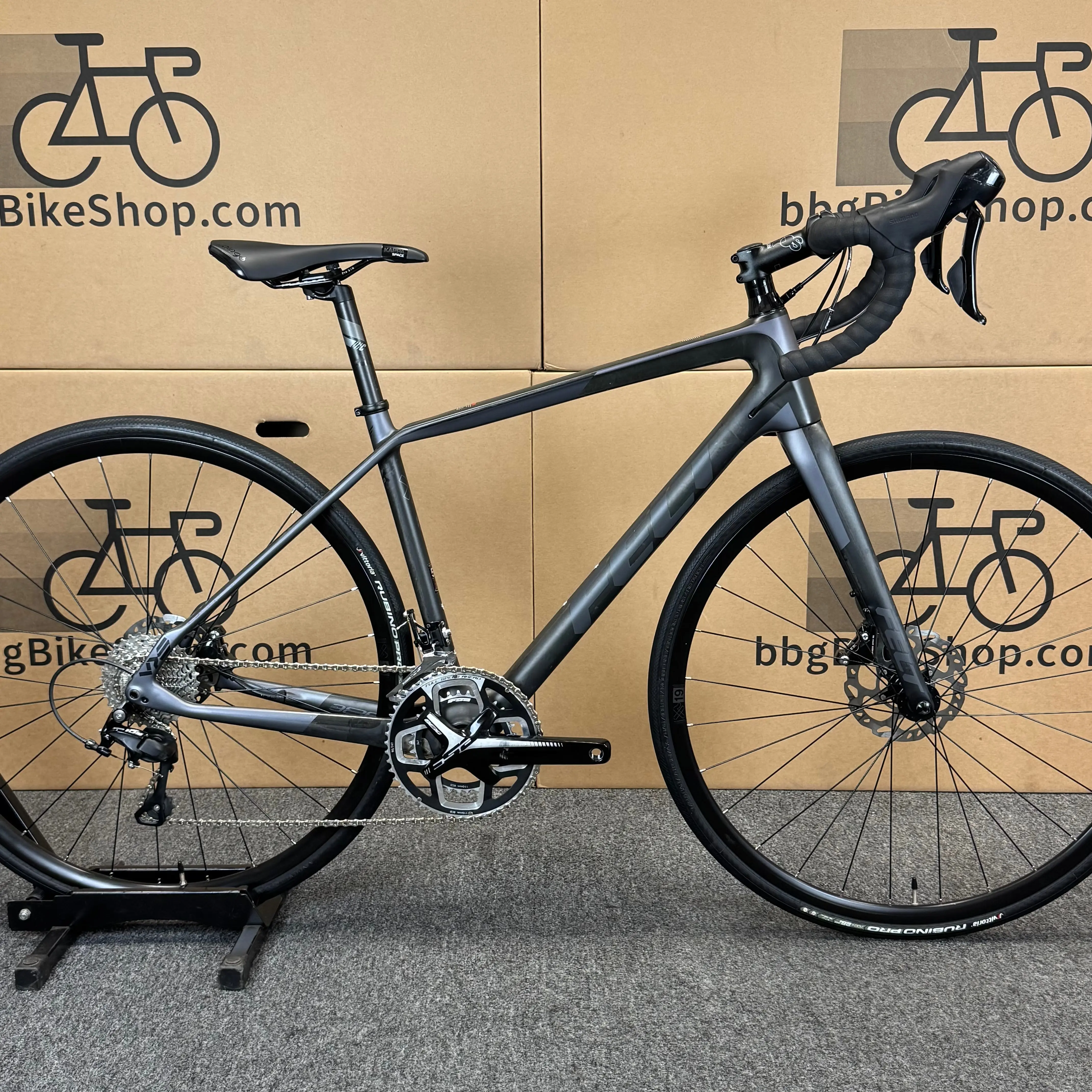 Used Felt VR5, Disc Carbon Fiber Road Bike, 11-speed Shimano 105, 51cm