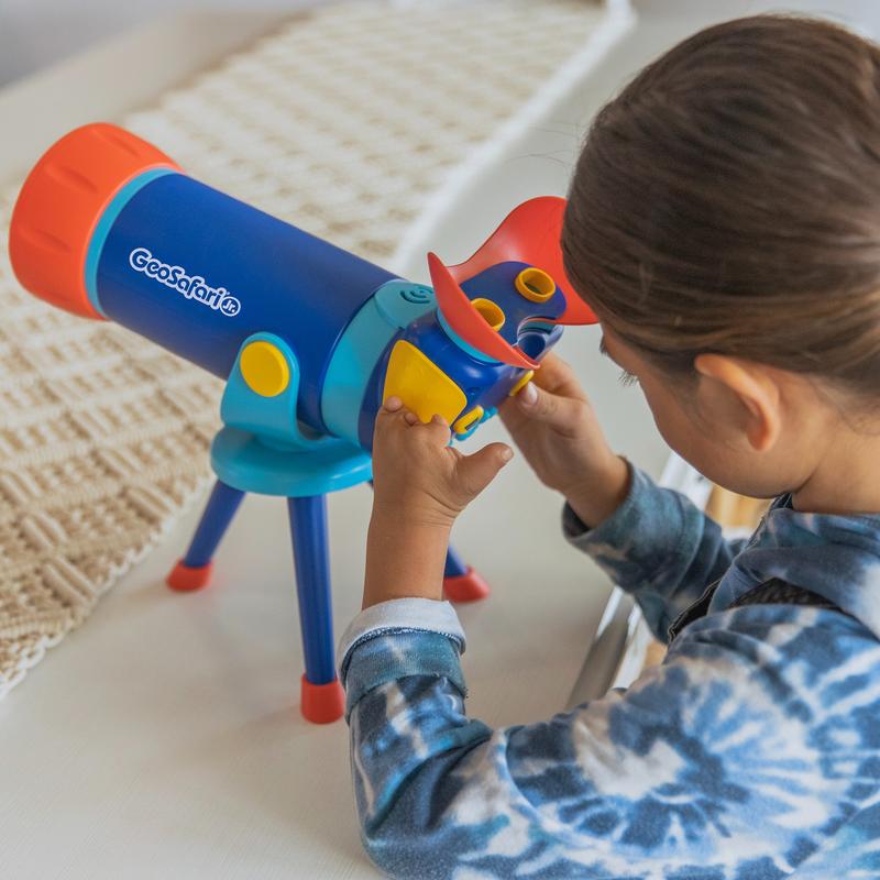 Educational Insights GeoSafari Jr. Talking Space Explorer, Preschool Science STEM Toy, Gift for Kids Ages 4+