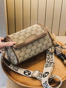 crossbody bag for women, summer cartoon print pu purses crossbody bags with rabbit charm, gifts for girlfriend, cartoon bear decor shoulder bag with adjustable strap & bag charm, for fall