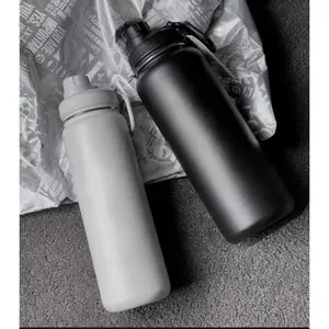Portable Large Capacity Insulated Water Bottle 550ml Hydration Tumbler Insulated Water Cup Sports Climbing Water Bottle Stainless Steel Titanium Alloy Vacuum Leakproof Water Cup