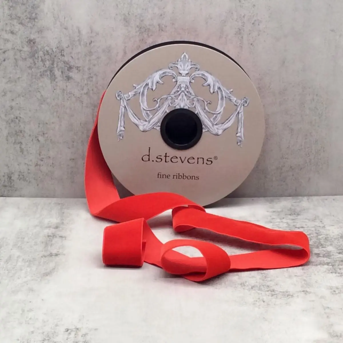 True Red Voss Velvet Ribbon, 1.5" X 20YD