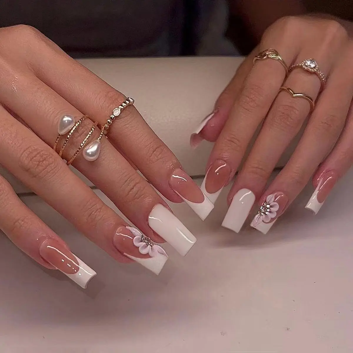 Colorblock 3D Flower Decor Press on Fake Nail, 24pcs/set Rhinestone Press on Nails Floral Embellished Rhinestone & Jelly Tape & Nail File, Elegant Stick on Nails Kit
