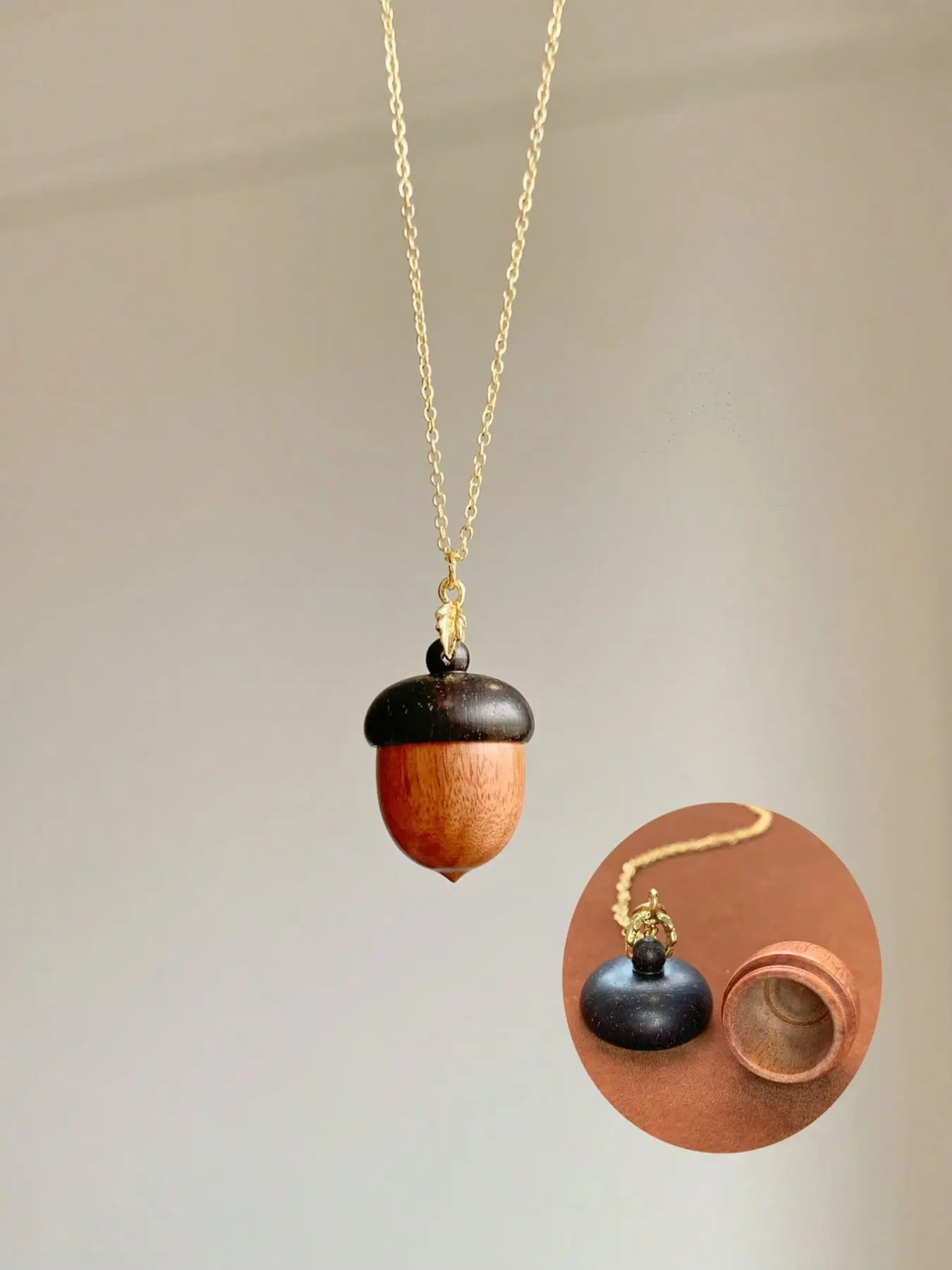 Wooden Acorn Pendant Necklace with Hidden Storage, Minimalist Nature-Inspired Acorn Locket, Handcrafted Wood & Chain, Unique Jewelry for Women