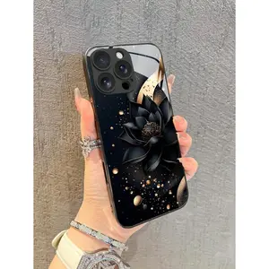 1pc New Fashionable Gold Glitter & Black Lotus Flower Pattern Tempered Glass Phone Case, Suitable For IPhone17/IPhone17 Air/IPhone17 Pro/IPhone17 Pro Max/16 Pro Max/15 Pro Max/14 Pro Max/13 Pro Max/12 Pro Max