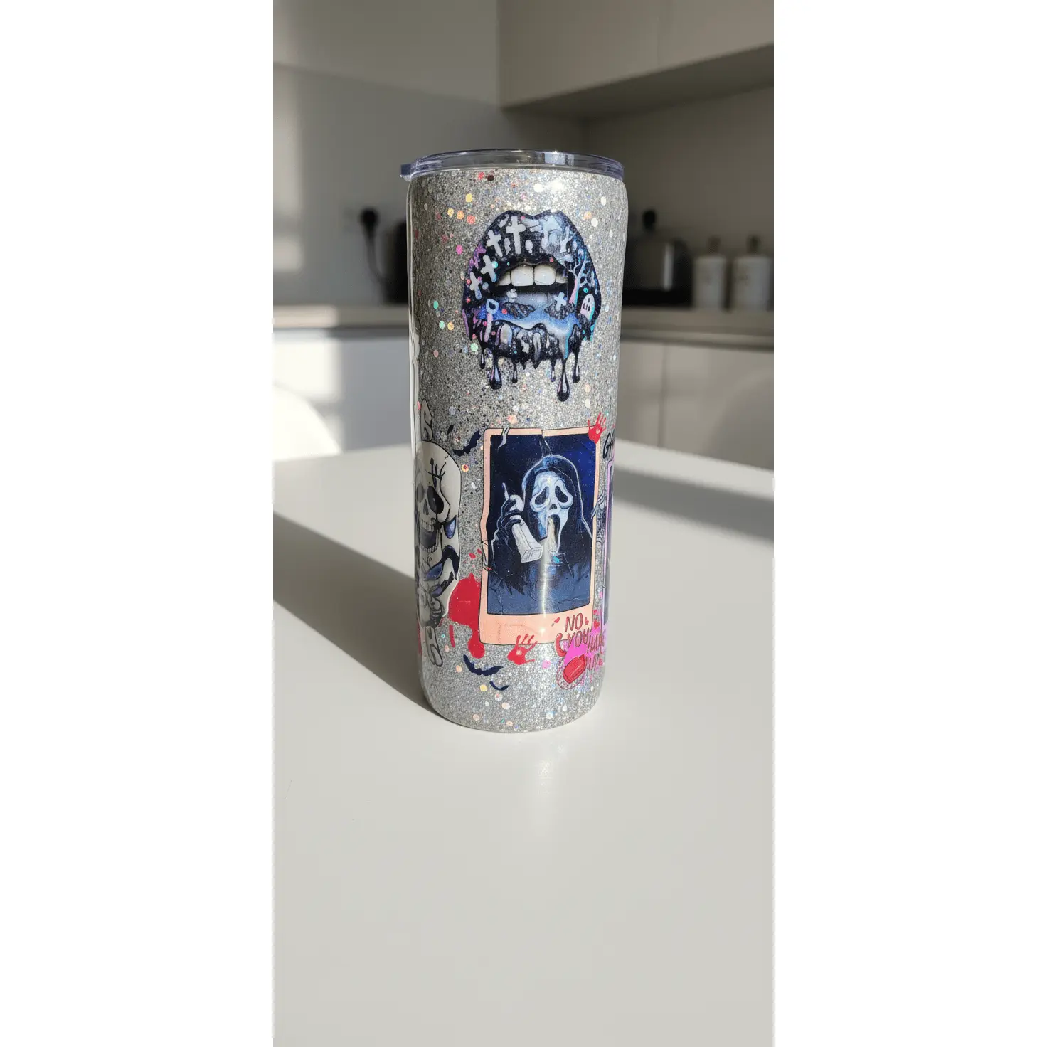 Scream-Inspired Ghost Face Epoxy Tumbler | Glitter Horror Cup for Spooky Vibes
