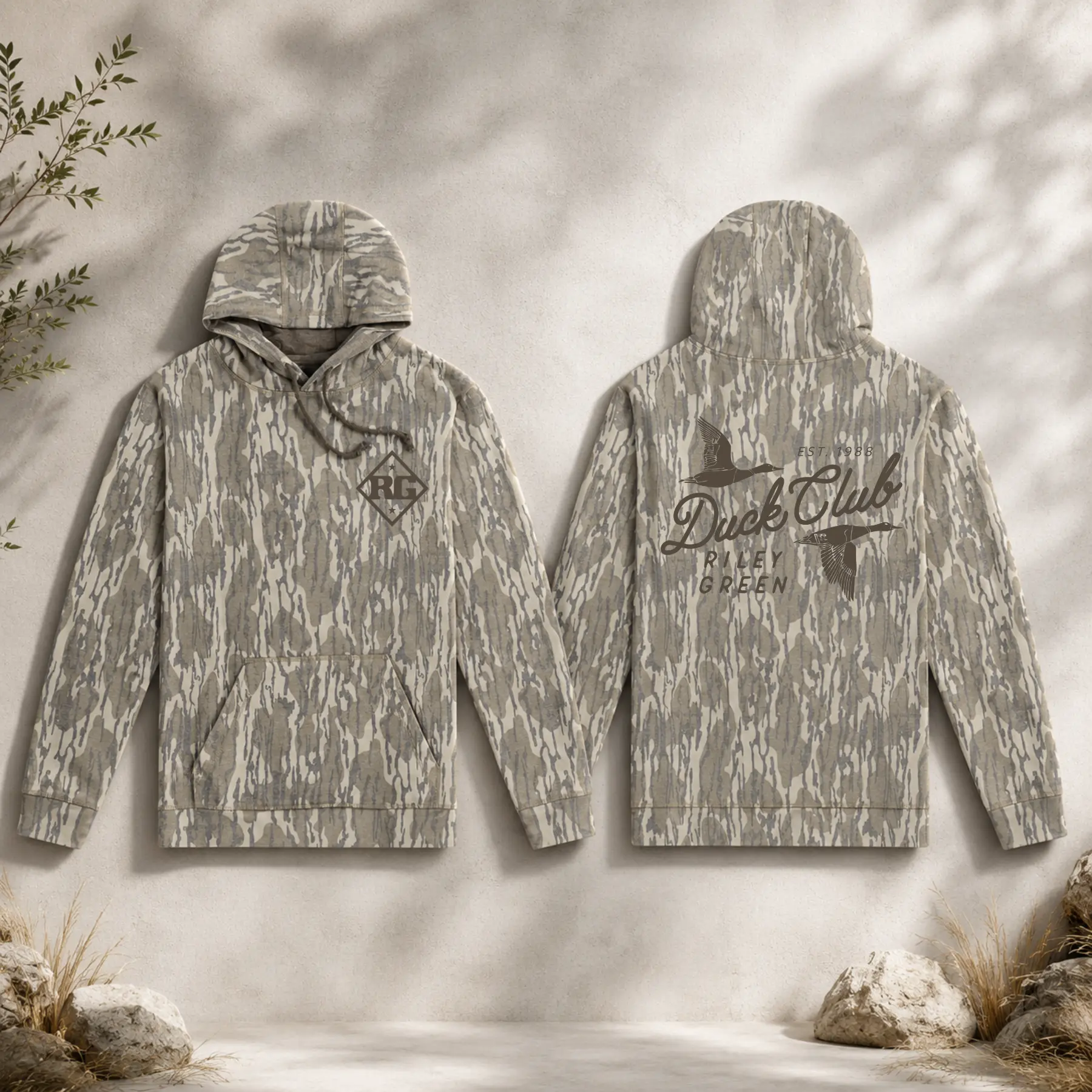 Mossy Oak Original Bottomland Duck Club Riley Green Washed Out Camo, Western Rodeo Graphic Sweatshirt, Vintage Camo Cowboy Aesthetic, Country Streetwear for Men & Women Fabric, Gift for Fan