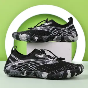 Unisex camouflage water shoes, quick-drying barefoot aqua shoes, non-slip beach swim snorkeling kayaking hiking shoes for men and women