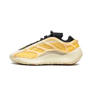 Yeezy 700 V3 "Mono Safflower" HP5425
