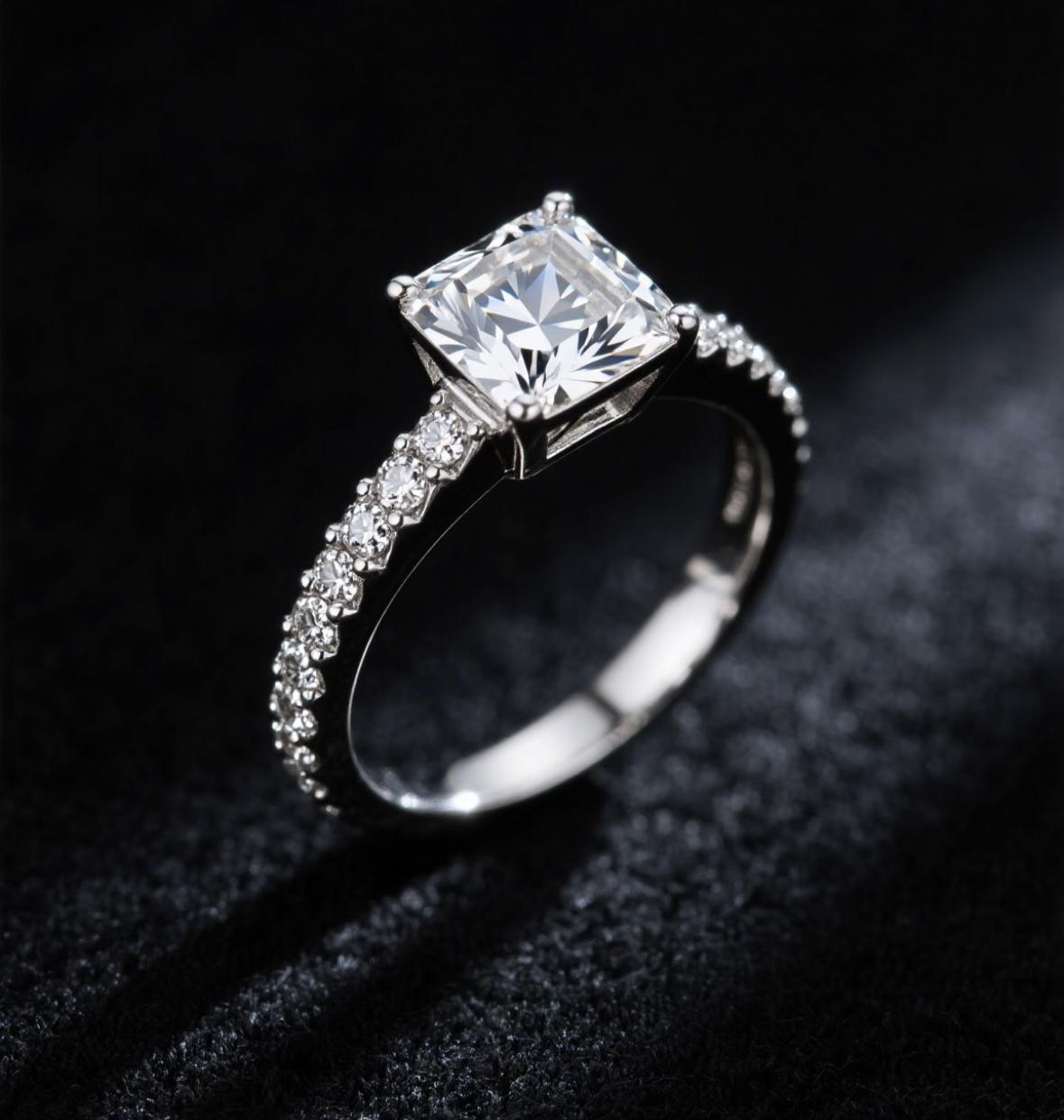 Lior:WN--Beautiful jewellery in live