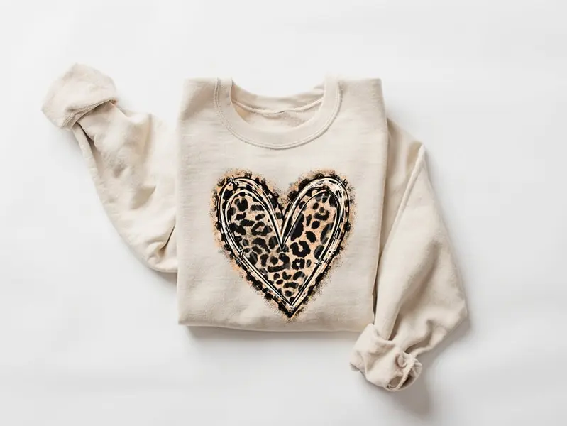 Leopard Print Valentines Day Sweatshirts ,Valentines Day Sweater For Woman, Heart Sweatshirt ,Cute Valentine Sweatshirt , Valentines Day Gift Tee