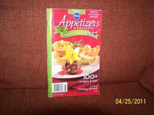 USED-PILLSBURY Appetizers & Desserts w/Crescents & Pie Crusts DECEMBER 2006 by unknown author (Unknown)