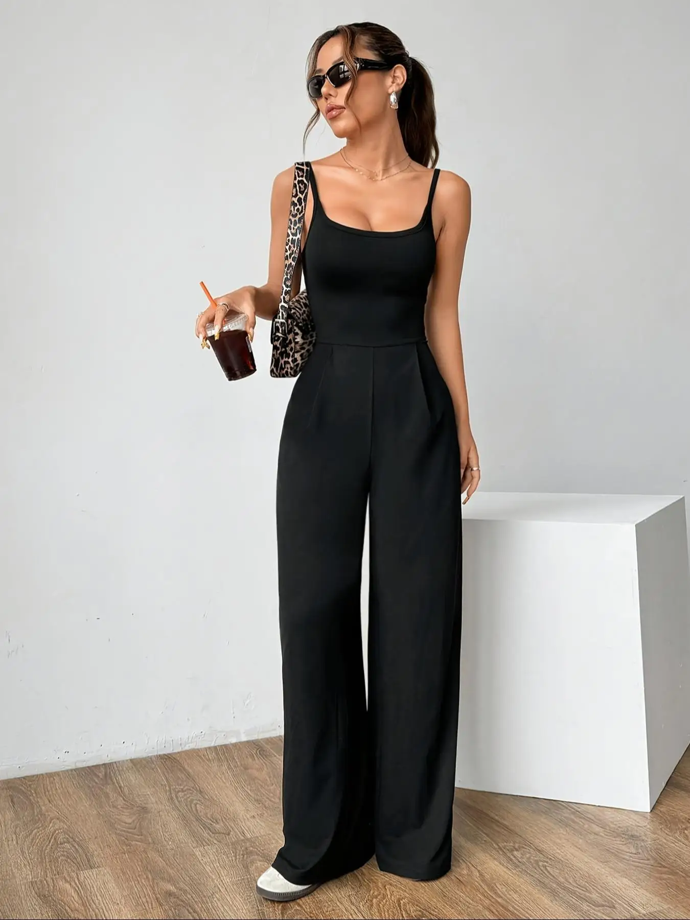 Women's Solid Backless Cami High Waisted Jumpsuits, Casual Minimalist Sleeveless Jumpsuit for Summer, Fashion Fitted Women's Clothing for Daily Wear,