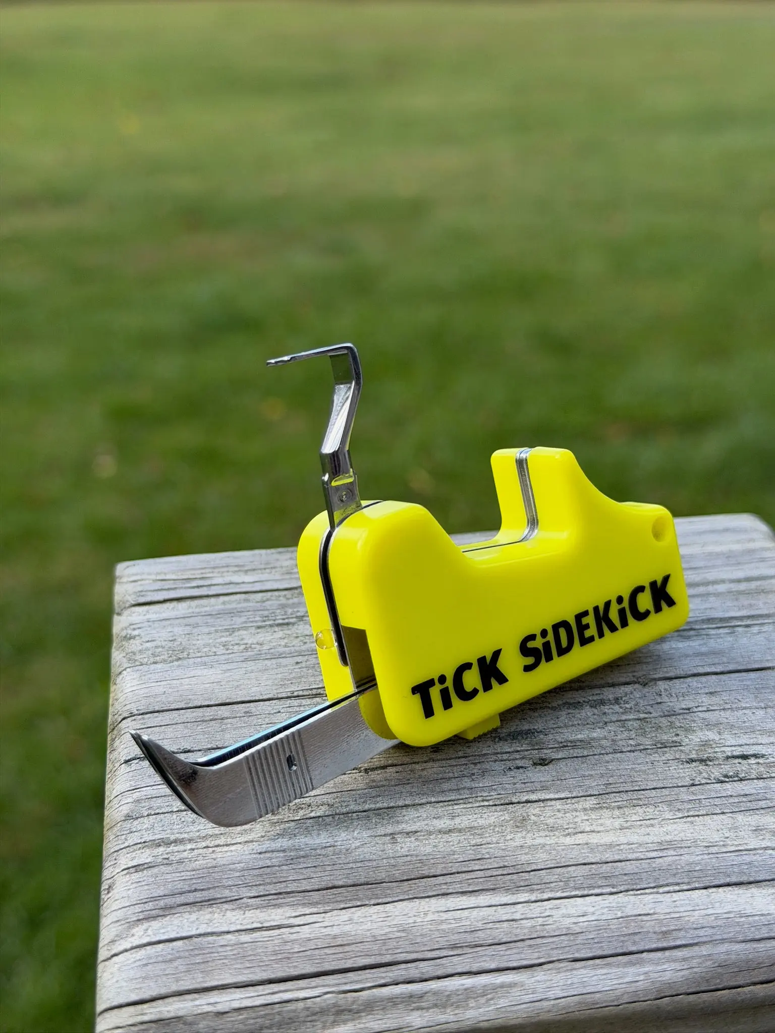 Embedded Tick Removal Tool with Built In Flashlight | TiCK SiDEKiCK Portable Tick Remover