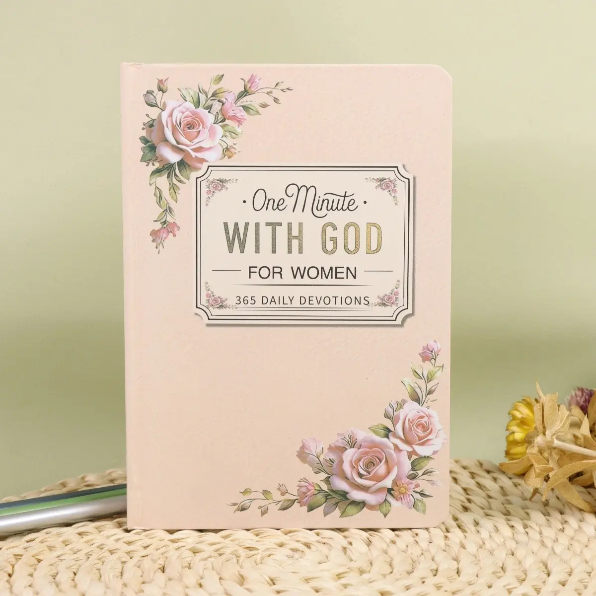 Women's Devotional Journal, 365-Day Daily Prayer Planner, Portable Bible Study Notebook, Portable Diary, Perfect Faith Gift for Girlfriend, Friend, Mom, Herself