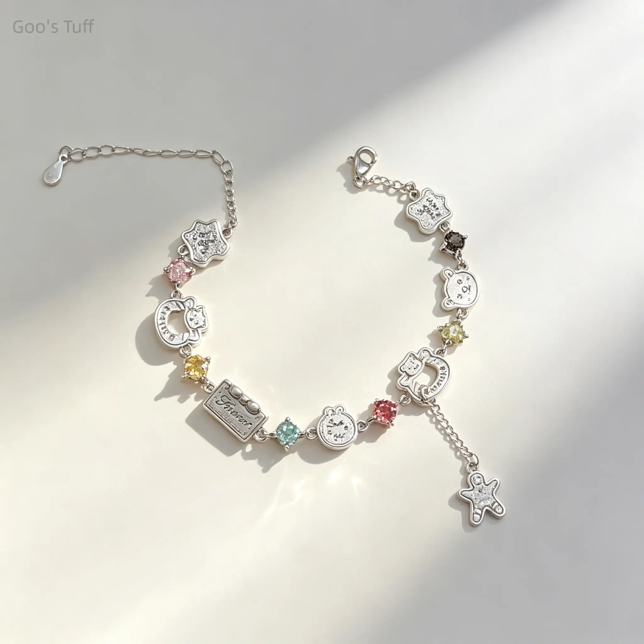 Women's TikTok Viral Cute Cartoon Gingerbread Bear Charm Bracelet, Multicolor Rhinestone Adjustable Bangle, Versatile Eye-Catching Costume Jewelry for Teen Girls, Daily Wear-Party Gift