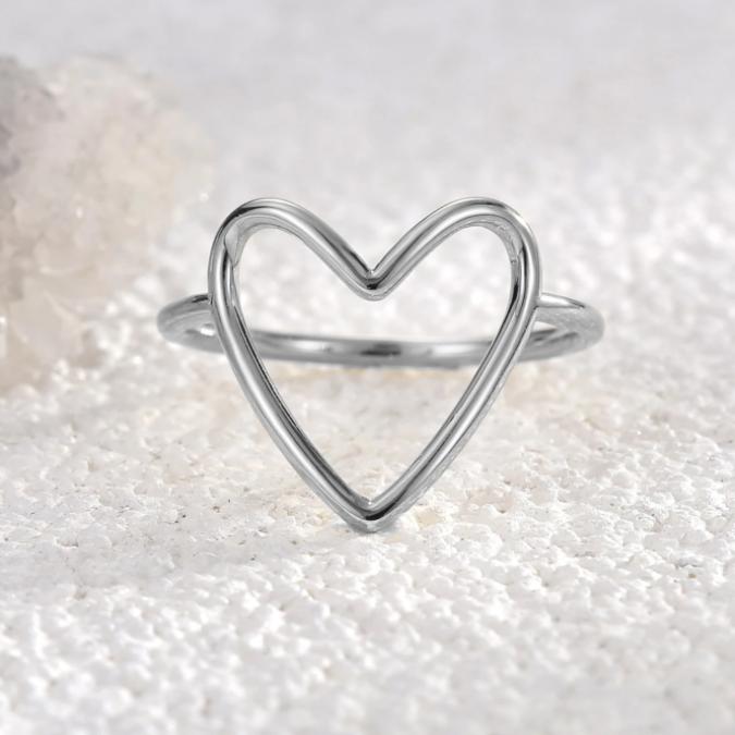 Hollow Heart Ring for Women – Gold Tone Open Band Cute Minimalist Adjustable Jewelry