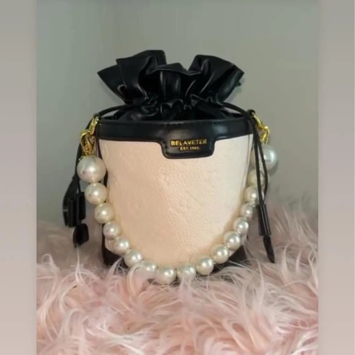 Side purse