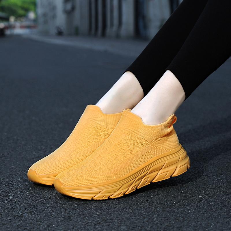 Women's Slip-On Walking Shoes - Fashionable Sports Sneakers with Lightweight Non-Slip Soles for Casual Travel & Work Knitted Design & Platform Sole Comfortable & Stylish