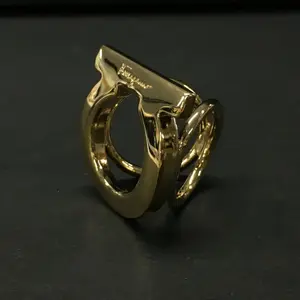 Pre-owned Salvatore Ferragamo Gancini Gold Tone Scarf Ring 8232226622/722169