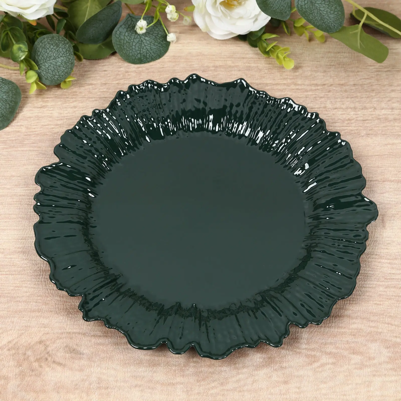 Disposable Dinnerware 20-Pack 10 in Plastic Dinner Plates - Hunter Emerald Green Reef Design - Elegant Disposable Plates for Wedding, Party Use