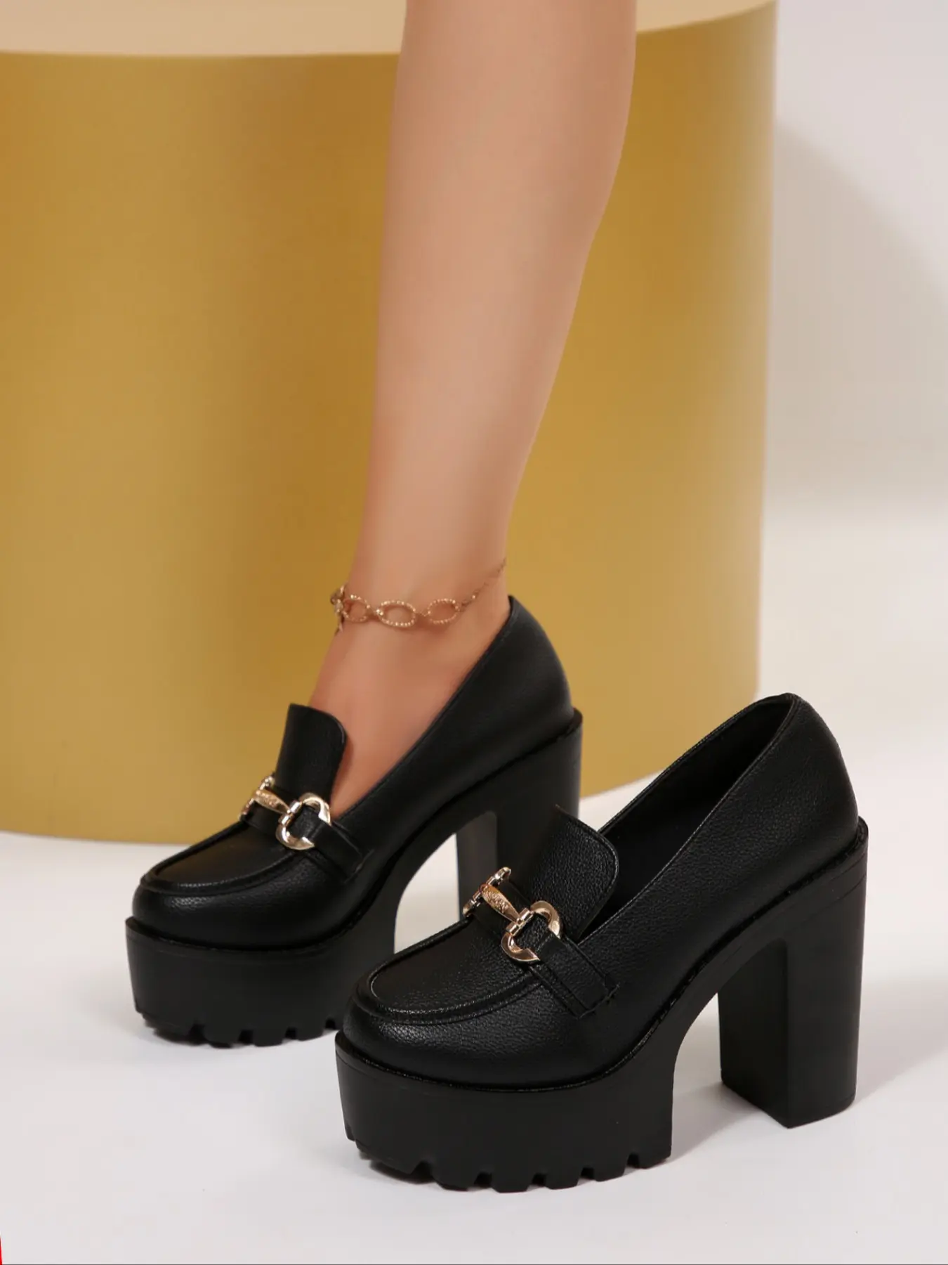 Women's Spring Summer Fashion Elegant Classic High Heels, Thick Bottom Shoes, Metal Decoration Chunky Punk Style, Comfortable Wedding Shoes, Fashionable Party Shoes, Party Footwear