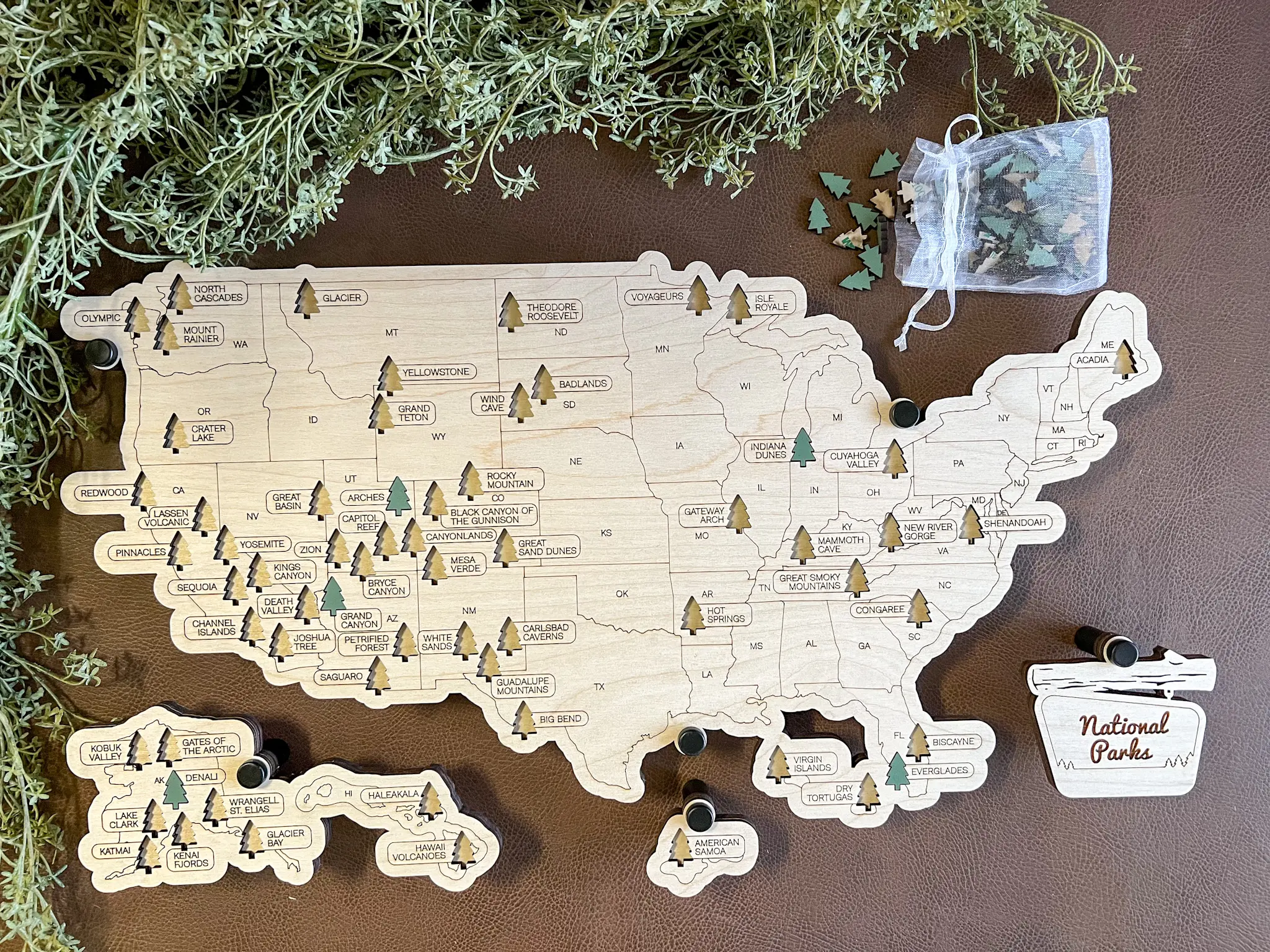 NATIONAL PARKS- FLOATING  Bucket List Travel Map, National Parks Bucket List, National Parks Gift