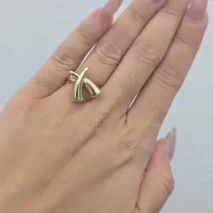 10K Yellow Gold Modern Crossed Ring