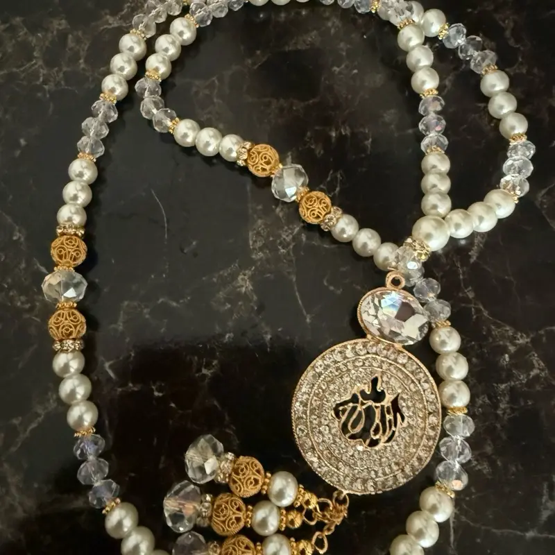 Tasbih in pearl or in crystal beads