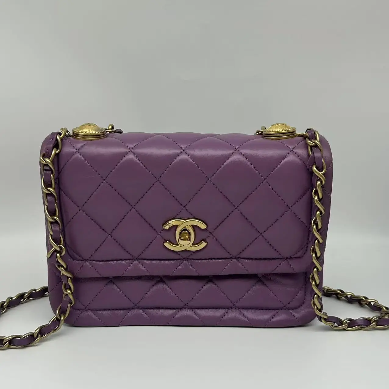 Pre-owned CHANEL Matelasse purple flap bag with top button