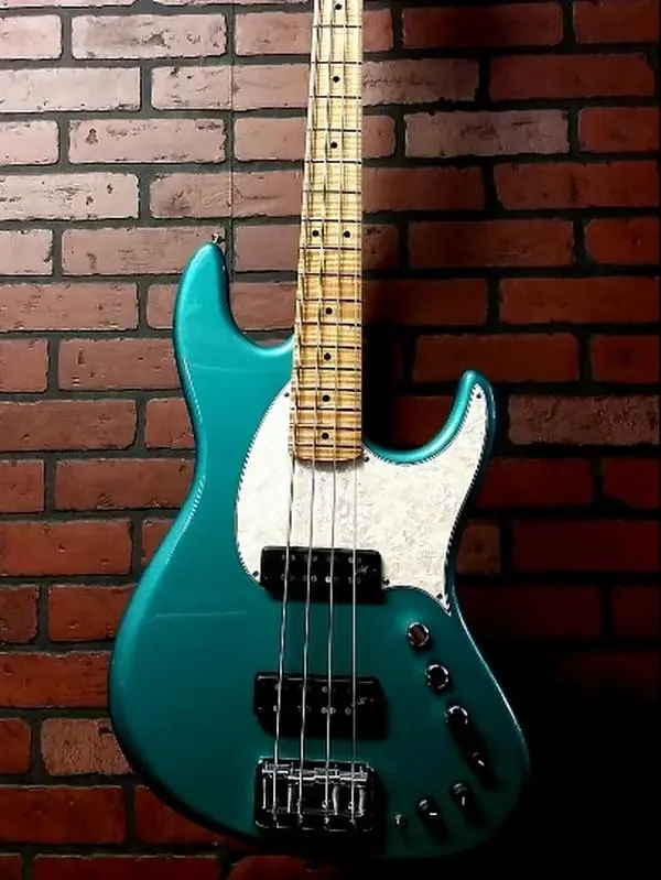 MIURA MB2 4 string bass MB-2
