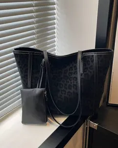 2pcs Large Capacity Leopard Print Faux Leather Tote Bag, With Dual Handles, Ideal For Commuting, Work Or School. This Spacious, Lightweight Tote Bag Combines Classic Casual And Business Casual Styles. It Is Very Suitable For Young Women, College Students