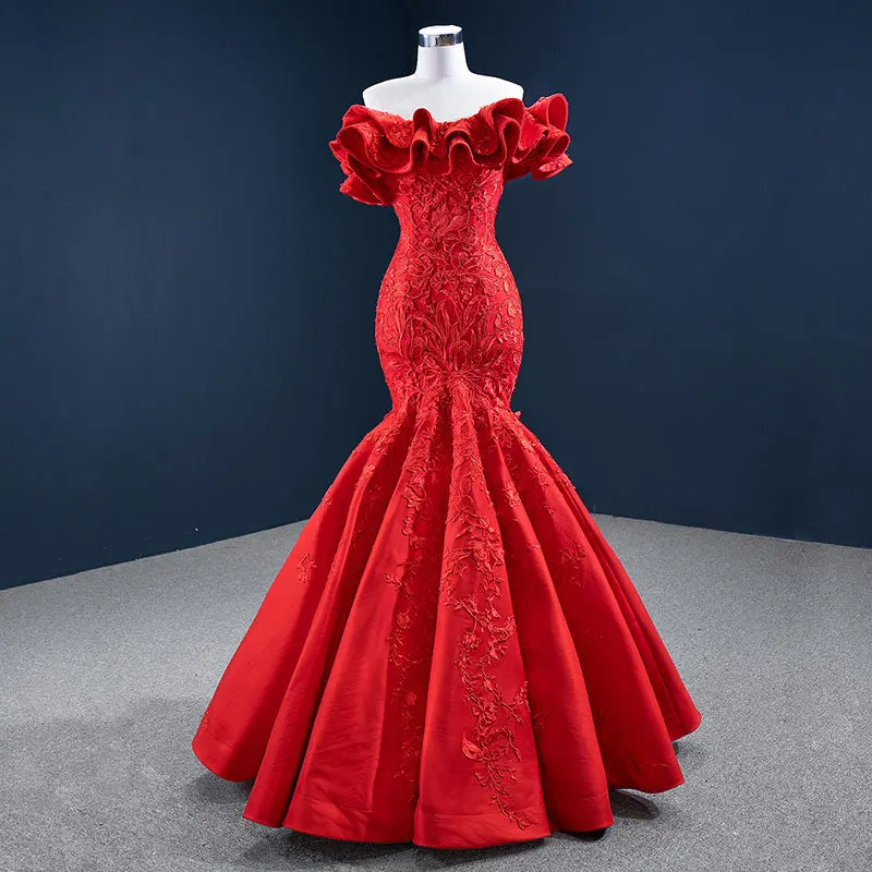 Bridal Majesty: 2025 Princess Mermaid Gown with Elegant Ruffles and Lace-Up Back