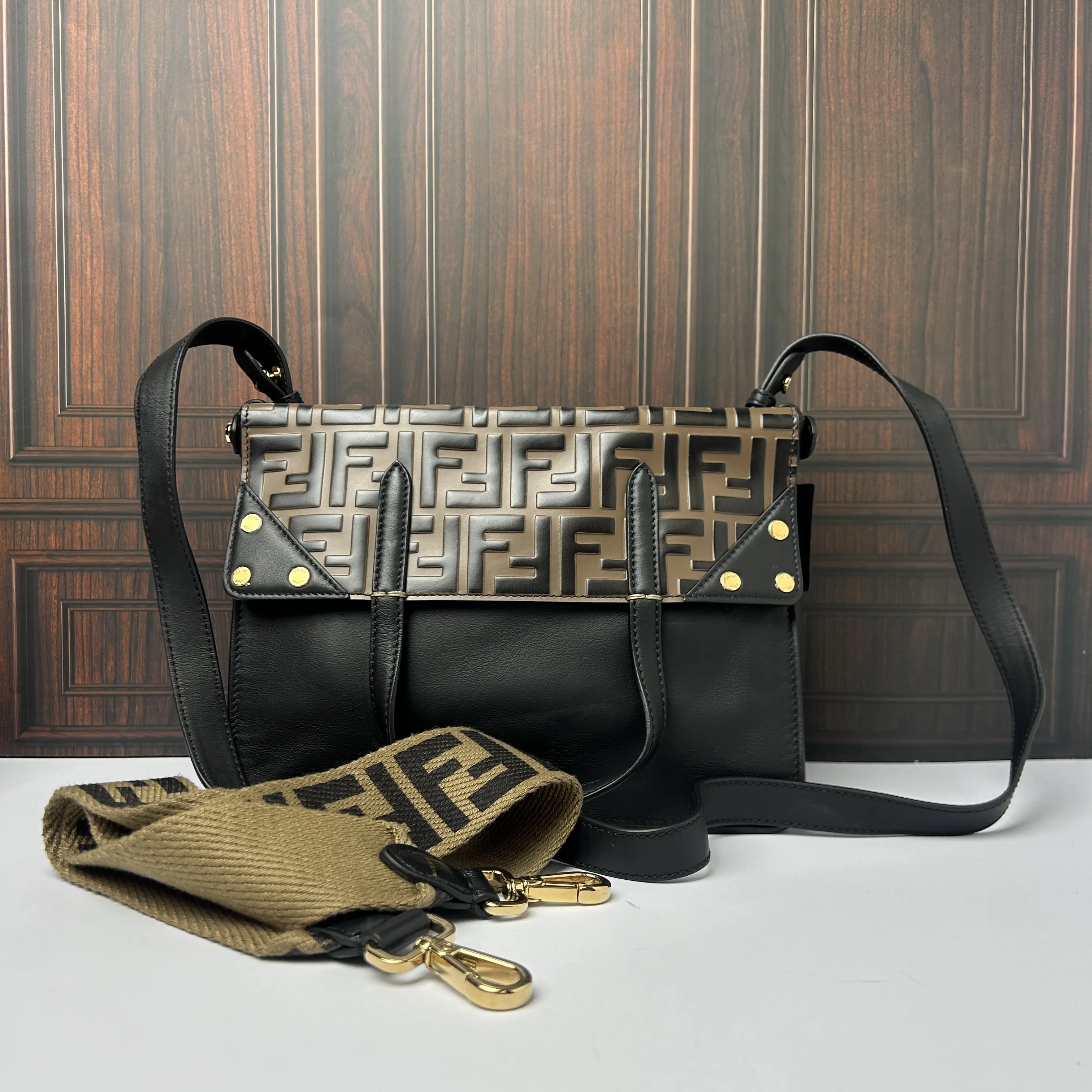 Pre-owned FENDI Handbag / Shoulder Bag / Crossbody Bag 866