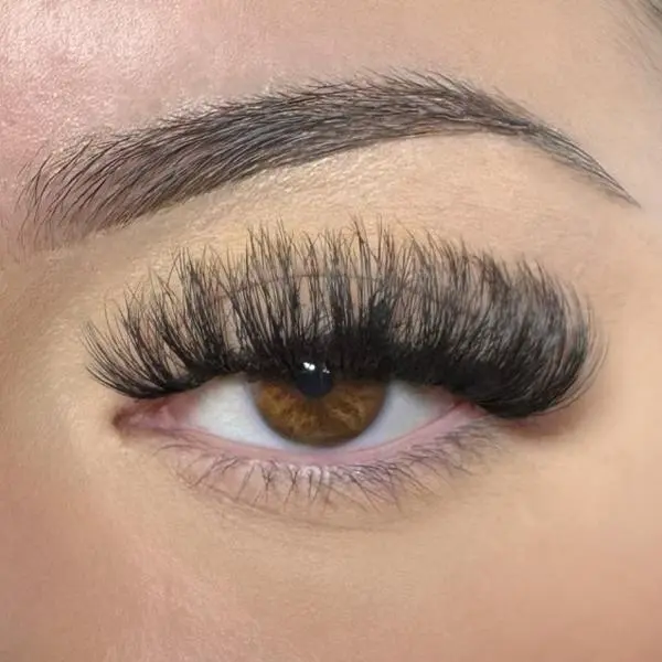 10 Pairs of “Icy” 3D Lashes, a luxurious and high-quality set of false eyelashes designed to give you a bold and sultry look.