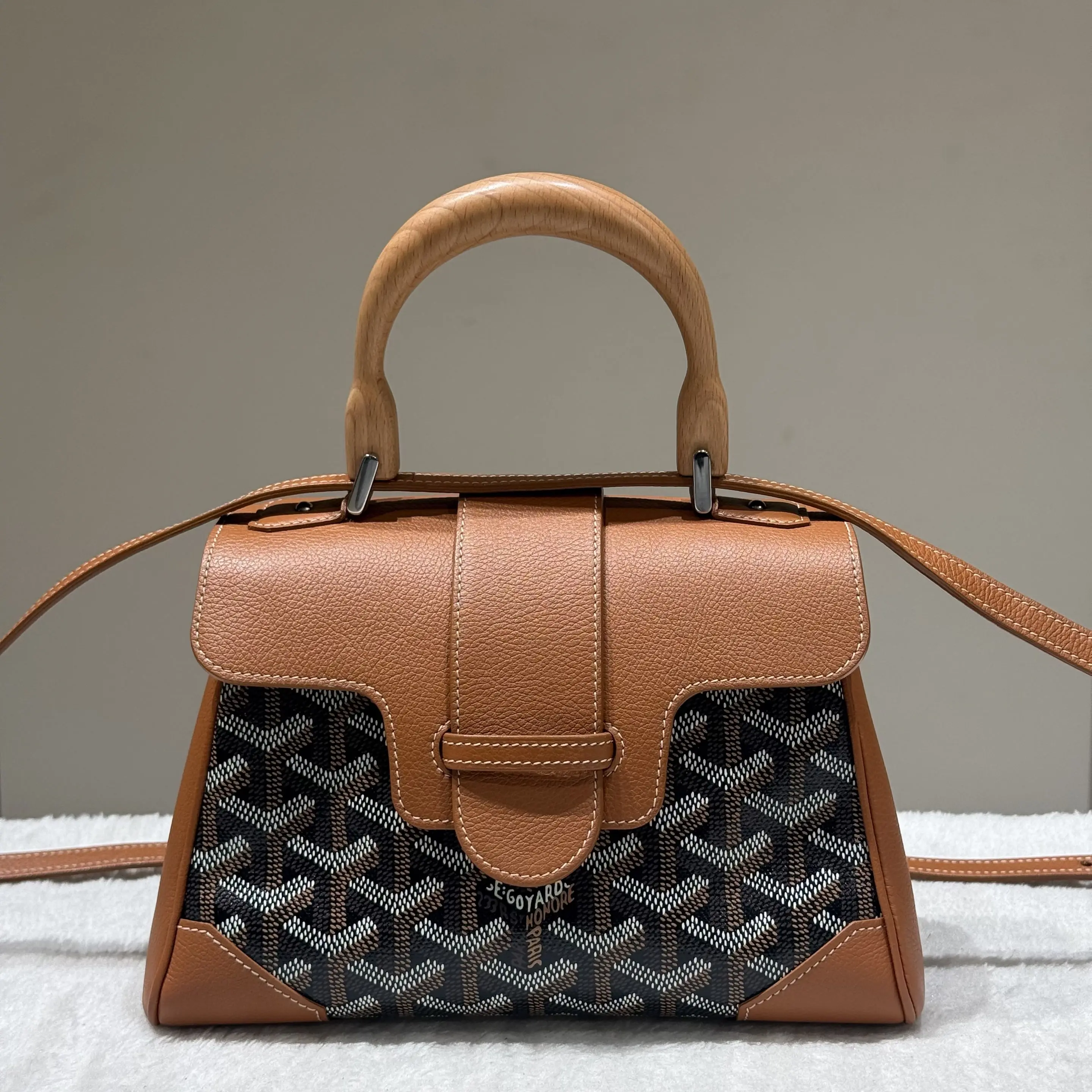 Pre-owned Goyard canvas Crossbody bags Saigon Mini Brown Monogram Coated Leather Shoulder Crossbody Bag 75437978