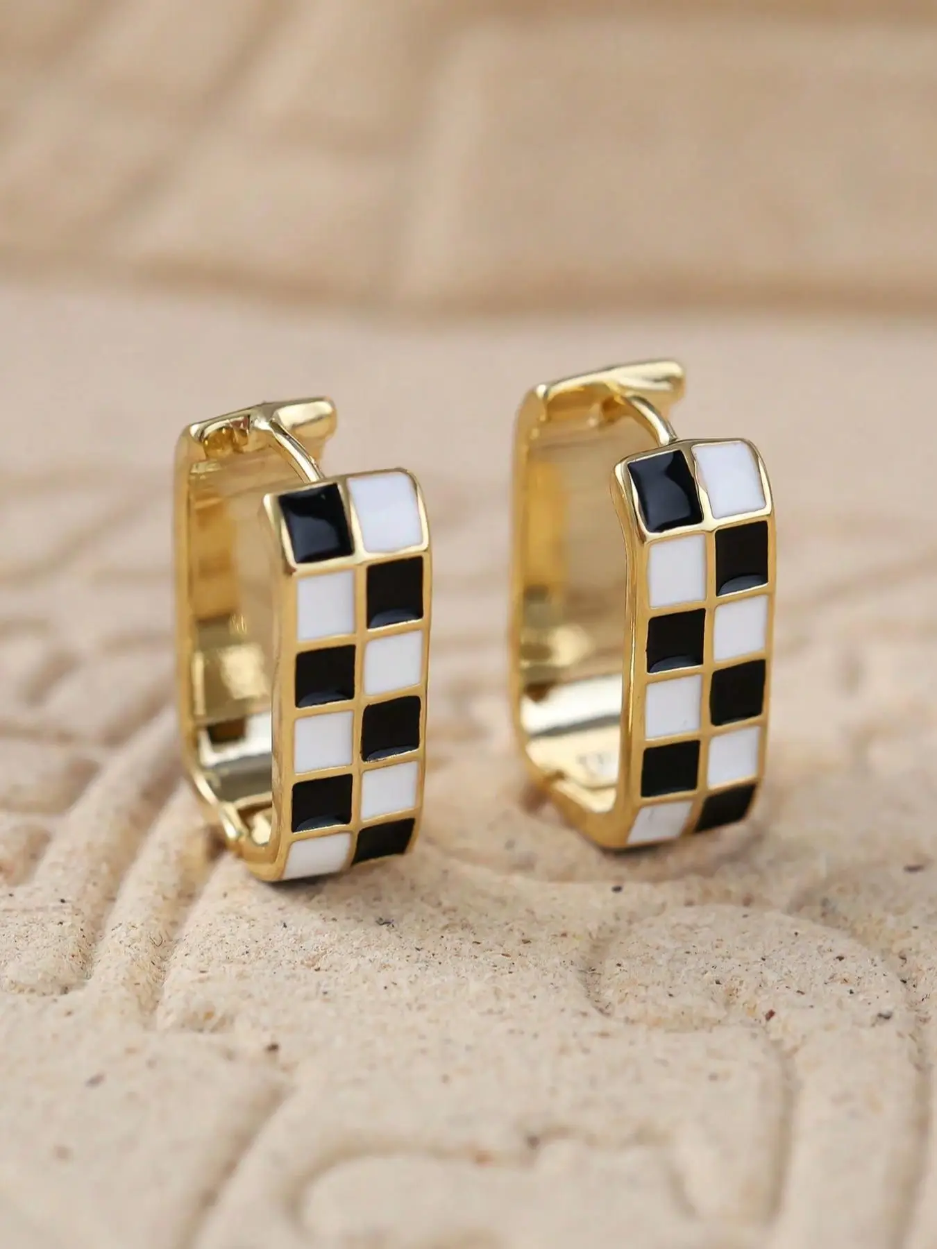 Checkerboard Pattern Hoop Earrings, Fashionable Casual Enamel Drip Earring Clip for Women for Party, Daily Decor, Trendy All-match & Exquisite Jewelry