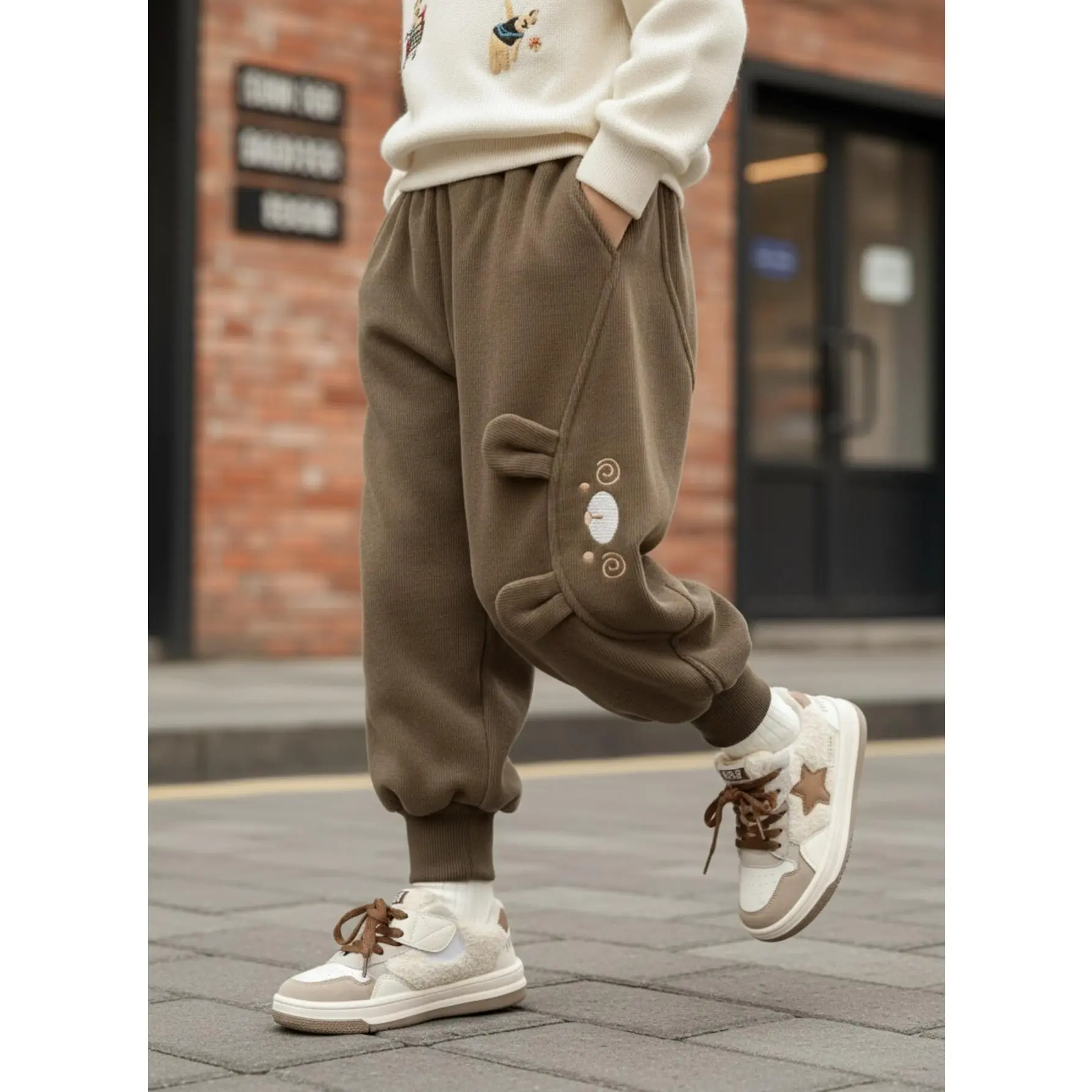 Boys' -Lined Winter Pants with Thickened Warmth - Elastic Waist Loose-Fit Long Pants Suitable for Outdoor Play, & Cold Weather, Hand Washable Thermal Trousers, Perfect for Outdoor