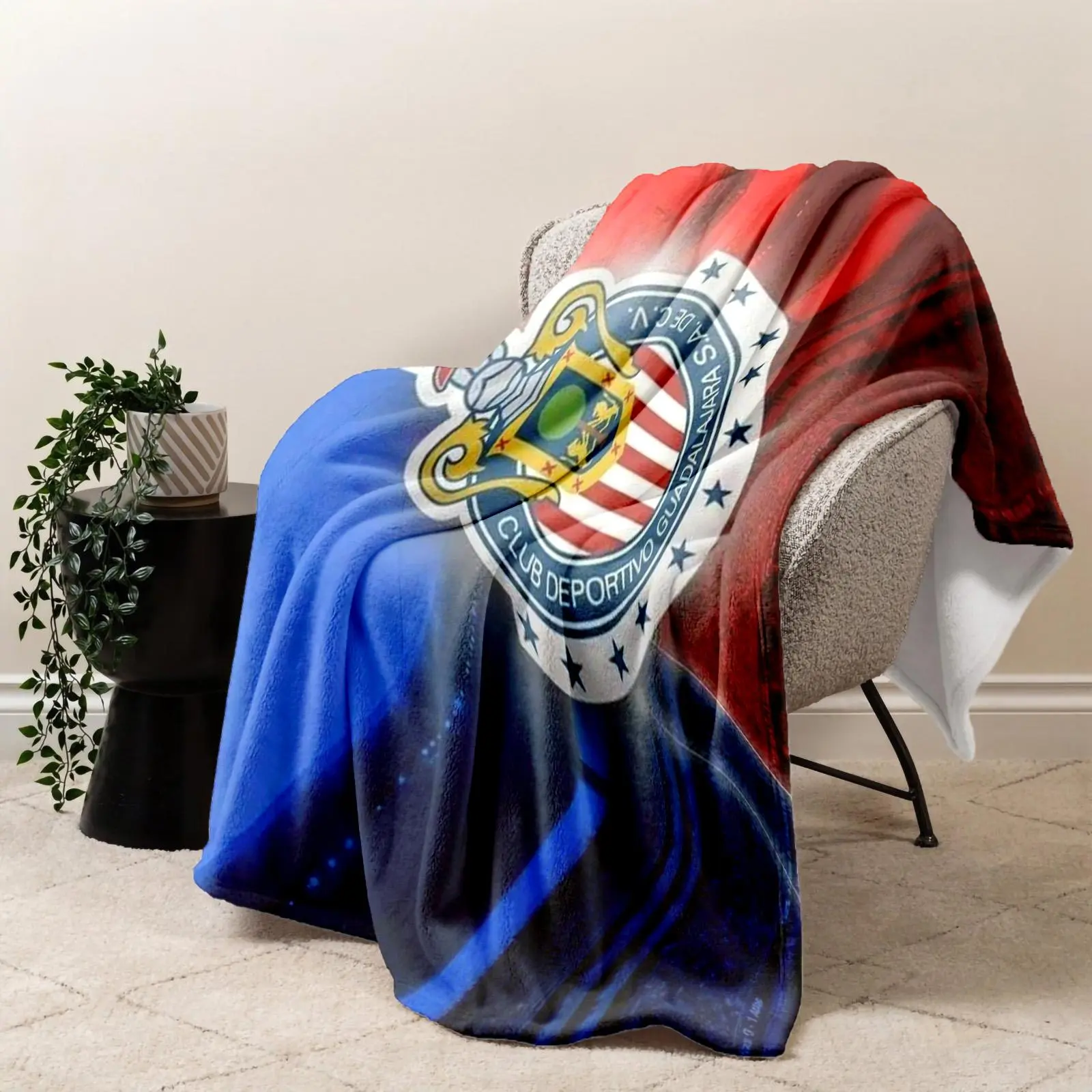 1PC Guadalajara Football Club Logo Fleece Blanket, Breathable Warm Blanket, suitable for beds, sofas, all seasons, travel, camping and naps, digitally printed pattern, 100% polyester material, Father's Day gift