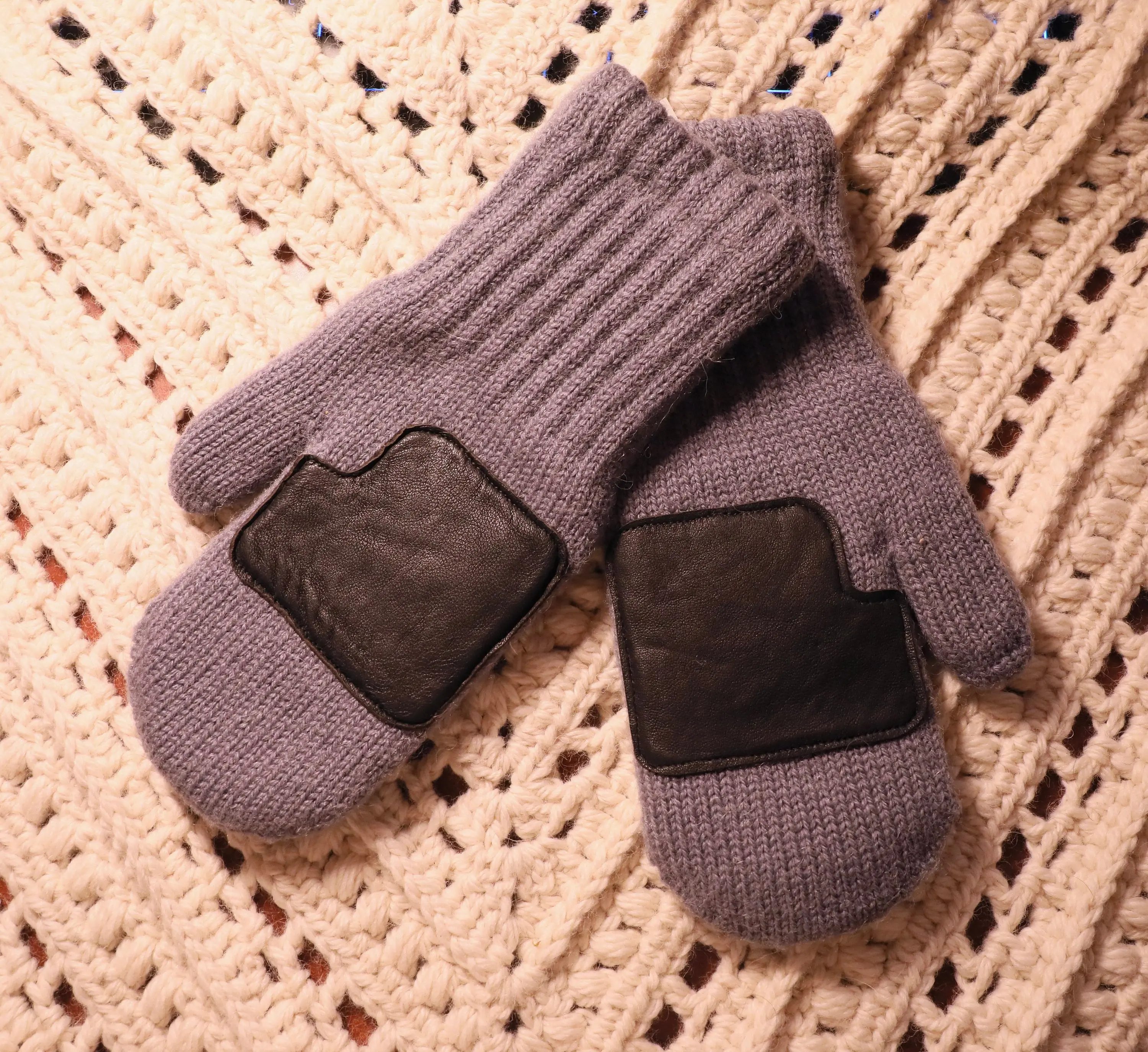 Genuine Goatskin Leather Palmed, Boucle Lined Mittens/NEAFP Processed