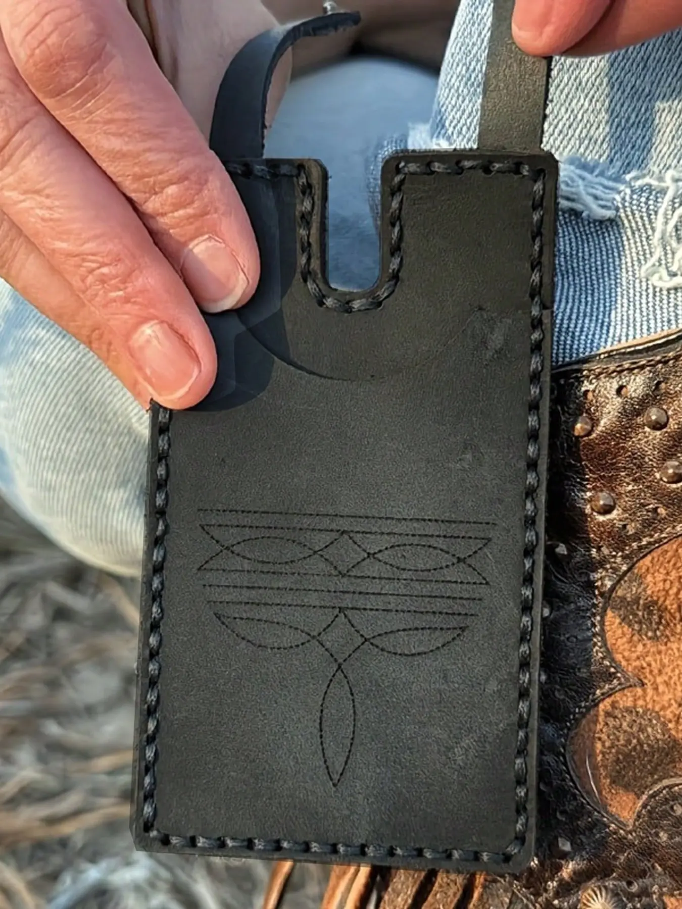 Women's Boot Wallet, Western Style Leather Card Holder, Vintage Rfid Blocking Bifold Design, Perfect Gift for Her, Compact & Stylish, Multi Card Wallet