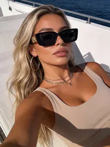 Vintage Plastic Frame Geometric Eyeglasses, Changeable Legs, Casual Style, All Seasons, Beach Accessories for Women, Fashionable Sunglasses