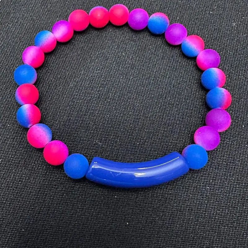 Beaded Bracelet for Women, Adjustable Multi-Color Plastic Arm Candy for Casual Wear, 7-7.5 Inch Fashion Accessory, Beading, Size 7-7.5"