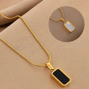 Black & White Reversible Choker Necklace – Classic Stainless Steel Pendant Jewelry for Women, Fashionable Daily Wear Accessory