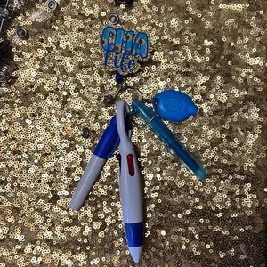 LIVE CLAIM: Badge Reel W/Accessories