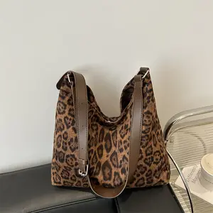 Women's 2026 New Spring Leopard Print Tote Handbag - Vintage Messenger Bag, Adjustable Strap, Buckle Closure, Large Capacity, Waterproof for Casual Wear, Commuting (Autumn-Winter Shoulder & Crossbody Options), Leopard Print Handbag