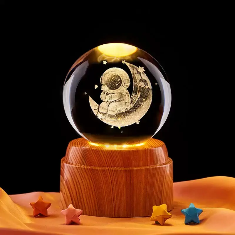 3D Astronaut Collectible Figure Decor - 60mm (2.36in) Crystal Ball with Carved Rotating Wooden Base, Creative Home Decor Desktop Figurine, Decorative Home Ornament for Dad Physics Science Teacher Birthday Gifts, Home Decor Sculptures