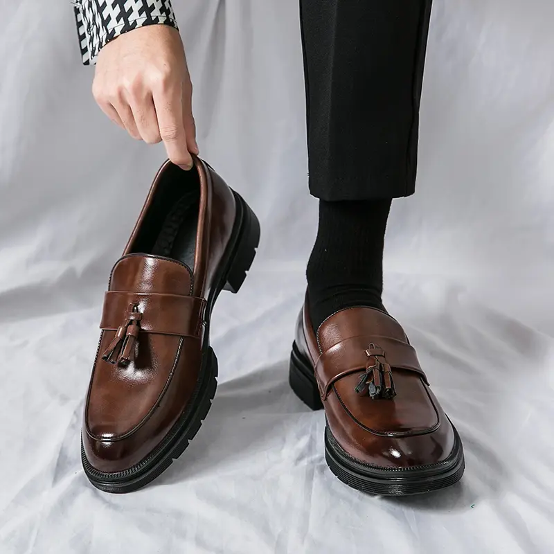 Men’s Faux Leather Tassel Platform Lace-Up Footwear - Minimalist Round Toe, Thick Rubber Sole, Non-Slip Outsole, Casual Low Heel, Formal Business Office Work Shoes, Formal Footwear, Slip On, Below The Ankle Loafers, Easy On & Off Loafers, Black Loafers