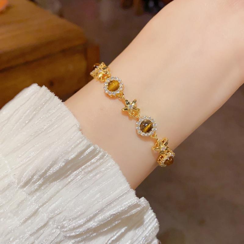 Vintage Zebra Tiger Eye Petal Bracelet for Women, Sparkling Zircon Inlay Luxury Dainty Wristband, Elegant Versatile Clavicle Chain Hand Jewelry Gift