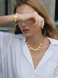 A High Gloss Round Pearl Stainless Steel 18k Gold Plated Waterproof And Anti Allergy Victorian Style Elegant Jewelry Gift For Banquets And Afternoon Tea