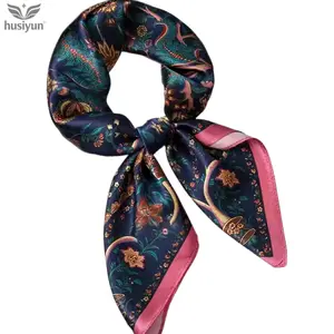 Women’s fashion floral print square scarf, soft multifunctional headband, casual style for all seasons, thin woven fabric, silk-feel scarf, boho-style scarf